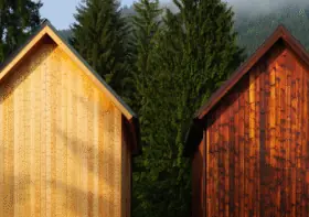 Pine Wood Cabins vs Cedar Cabins: Which is Better?